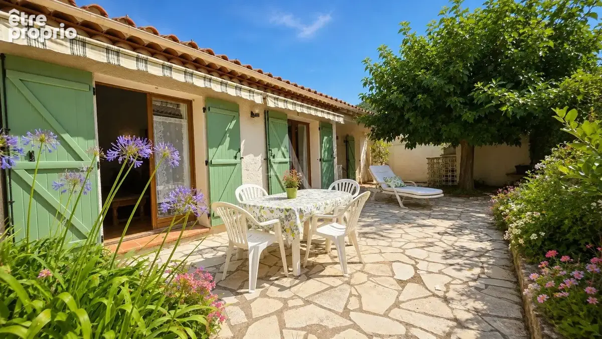 Maison à CARQUEIRANNE