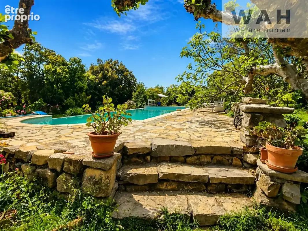 Mas de caractère  (maison + 3 gites) avec piscine et panneau - photo 21