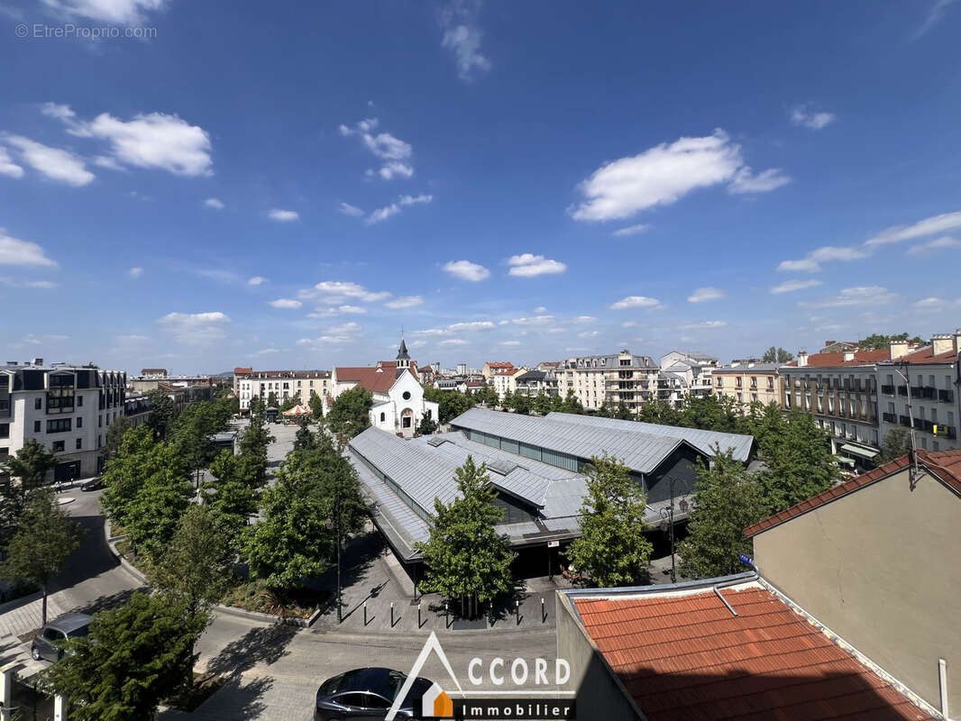 Appartement à LA GARENNE-COLOMBES