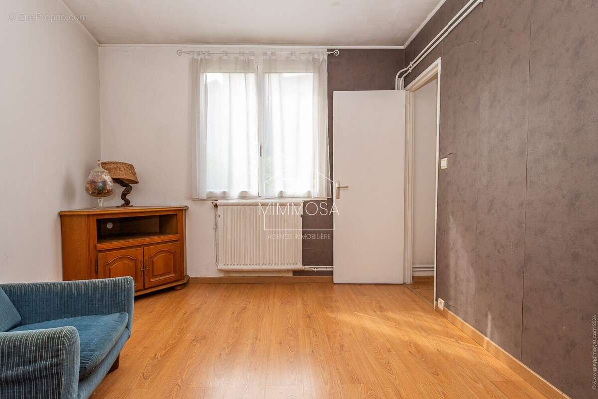 Appartement à LES PAVILLONS-SOUS-BOIS