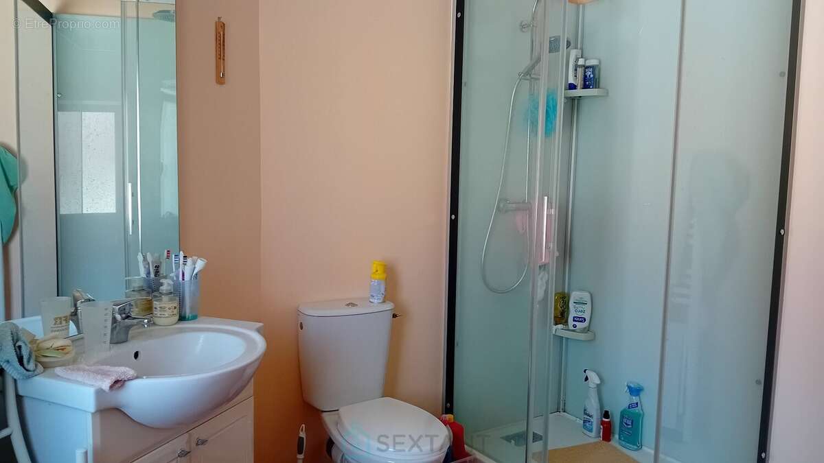 Jolie maison de village avec terrain et dépendances - photo 10