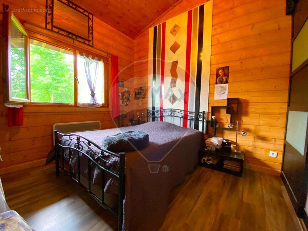 Maison à LA GRIPPERIE-SAINT-SYMPHORIEN