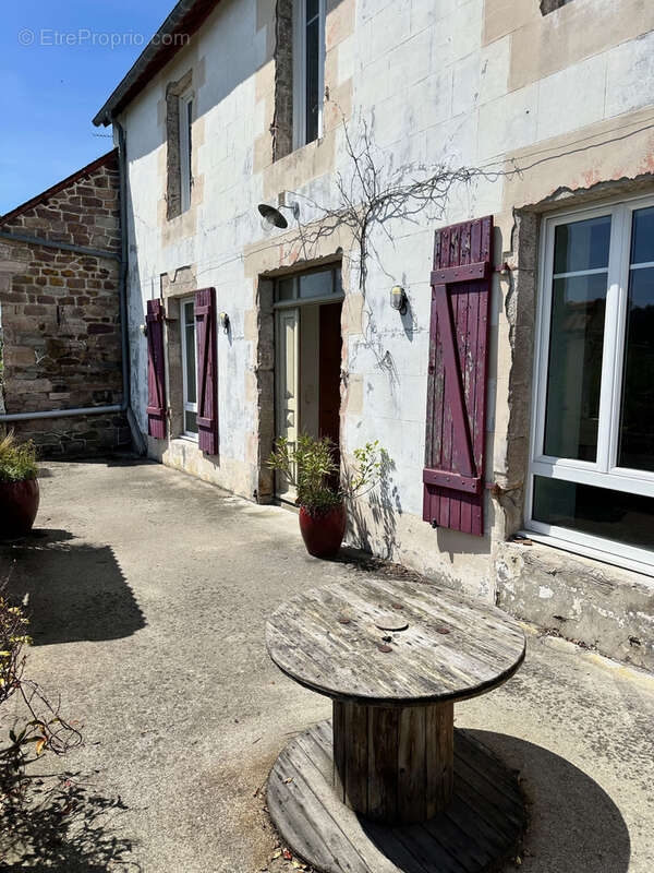 Maison à FREHEL