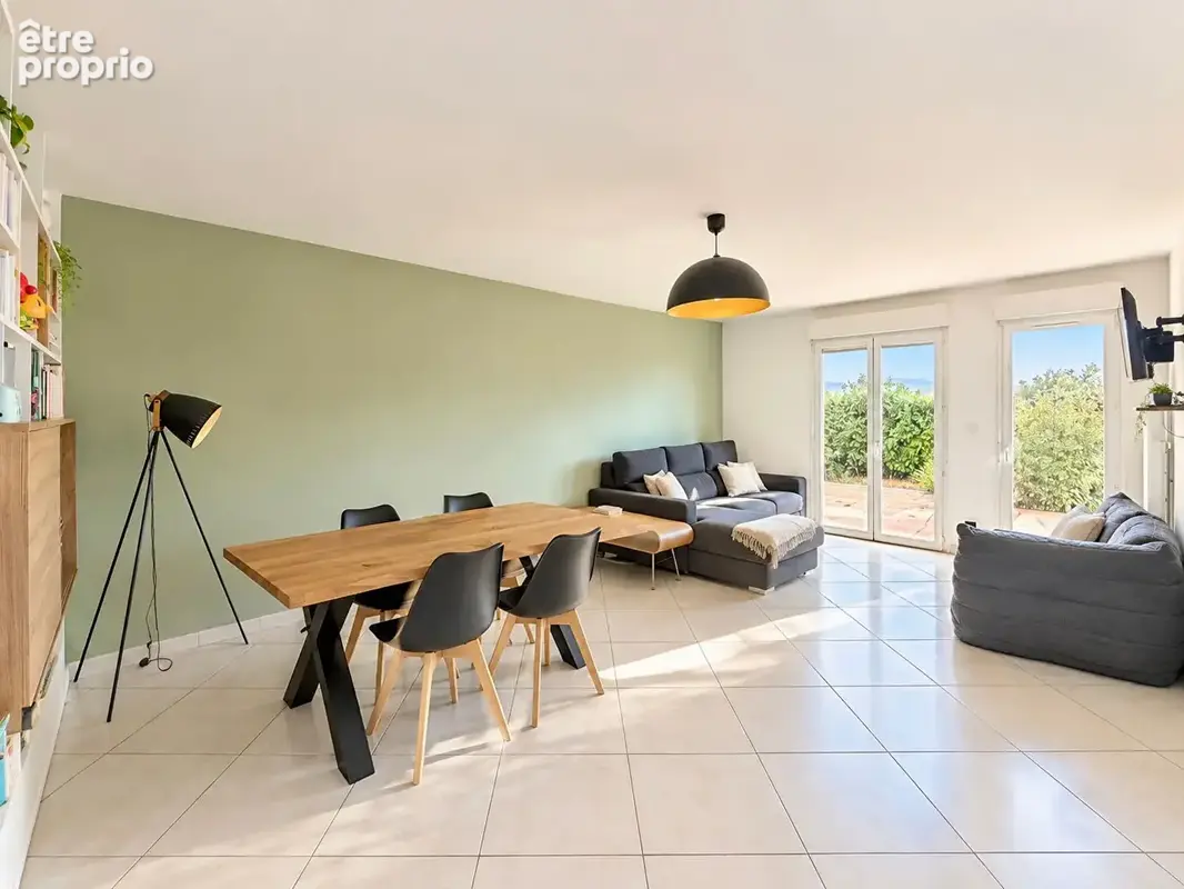Appartement T4 de 98 m² avec terrasses et jardin - photo 2