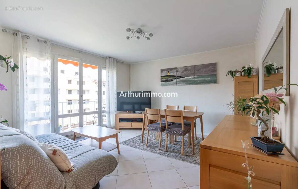 Appartement à SUCY-EN-BRIE