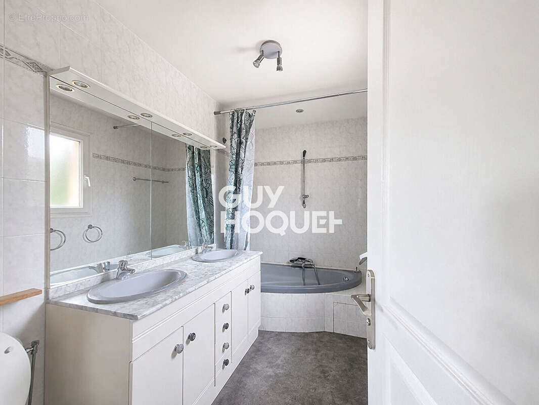 Maison de prestige à vendre à Mougins - Le Colombier - photo 7