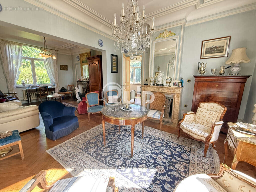 Maison à MERICOURT