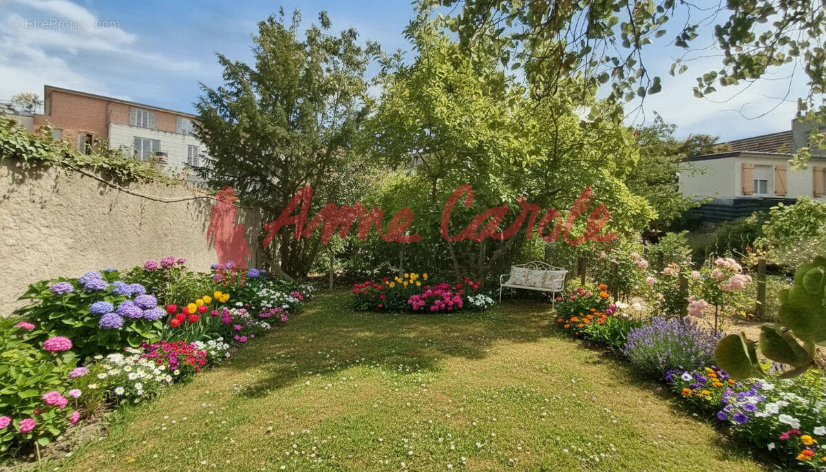 Appartement à LE PERREUX-SUR-MARNE