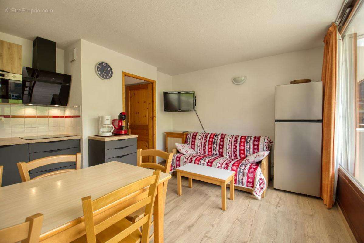 Appartement à MORILLON