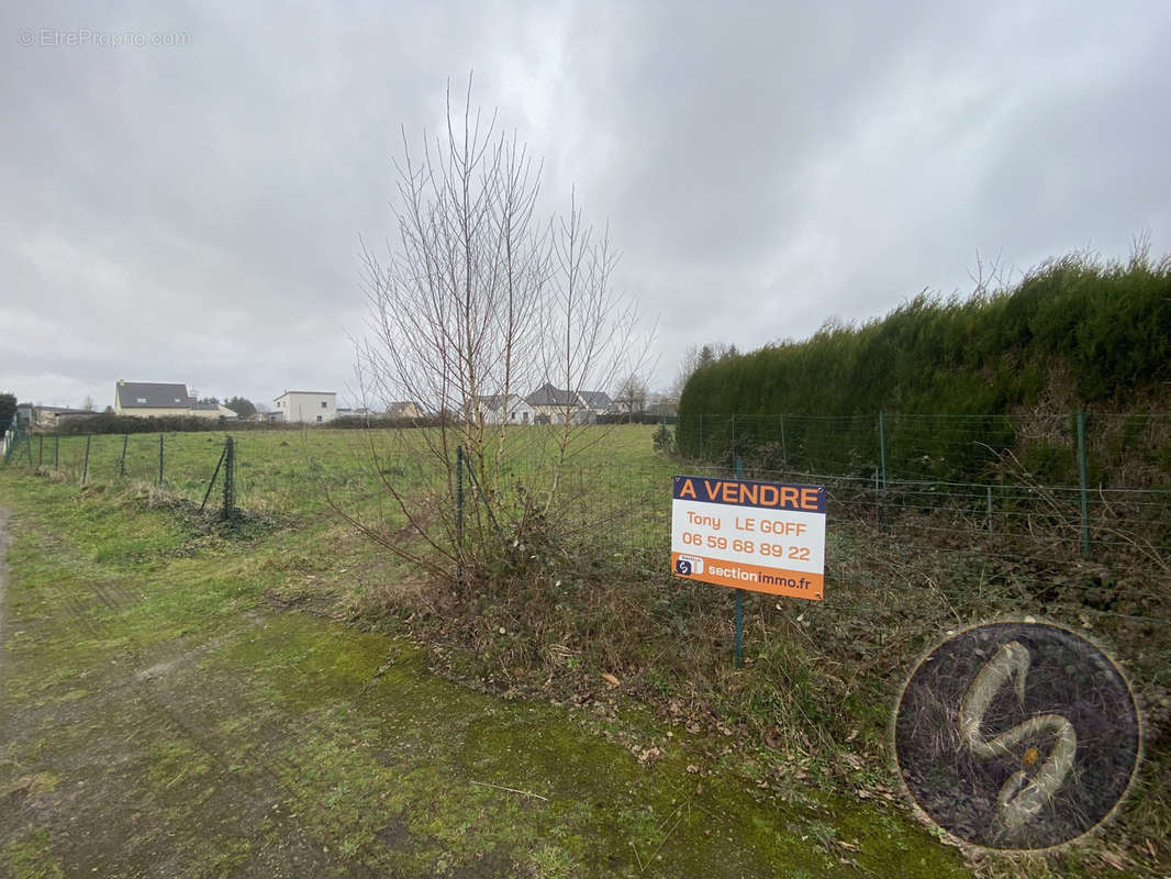 Terrain à GOURHEL