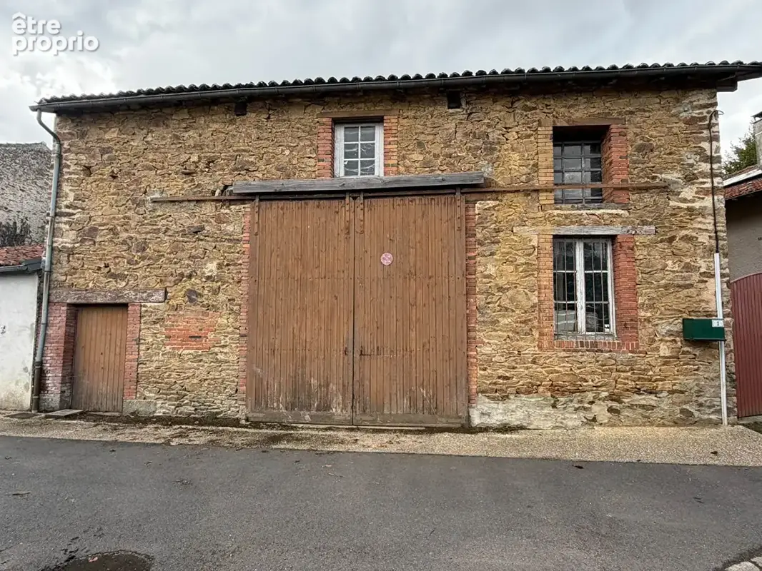 HAUTE VIENNE - Charmante maison familiale avec 5 chambres, grande grange, cour privative, verger et équipements énergétiques per - photo 3