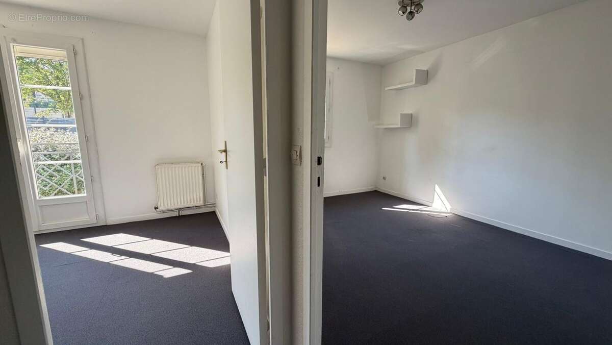 exclusivité NEUILLY PLAISANCE Maison individuelle, 5 chambres, 700 m² de terrain À Vendre - photo 18