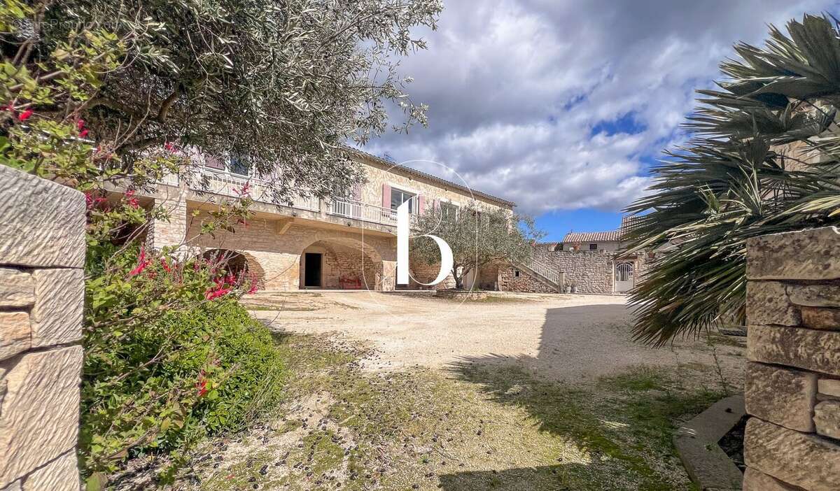 Maison à ORGNAC-L'AVEN