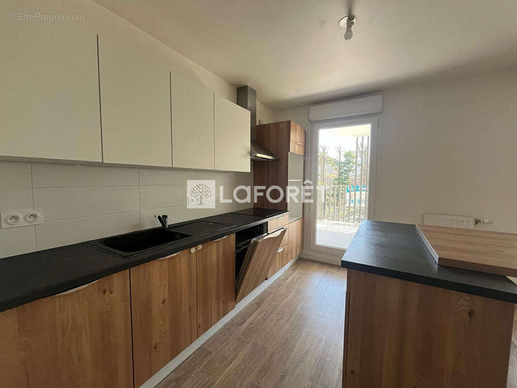 Appartement Cergy 3 pièce(s) 68.97 m2 - photo 6