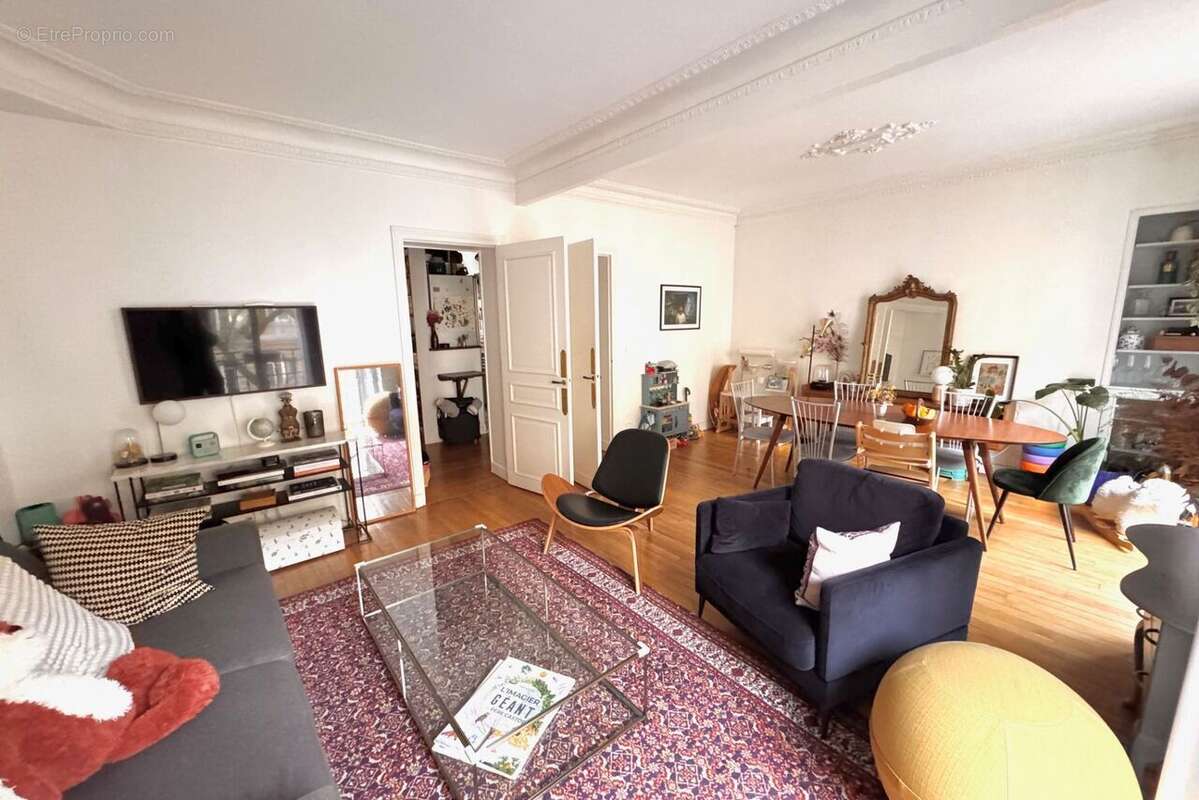 Appartement à PARIS-12E