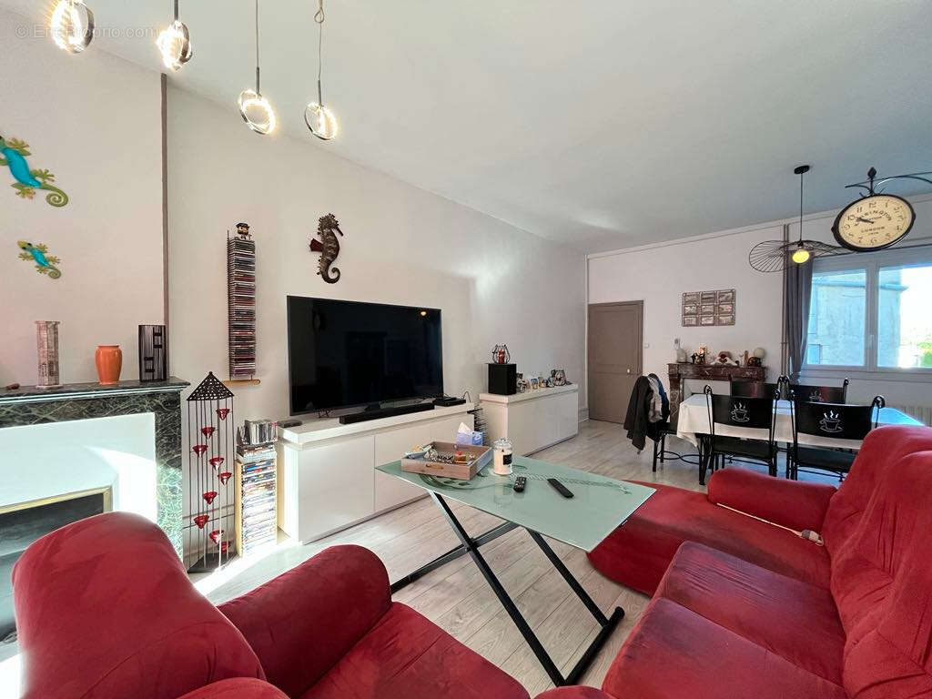 Maison à LA GUERCHE-SUR-L&#039;AUBOIS