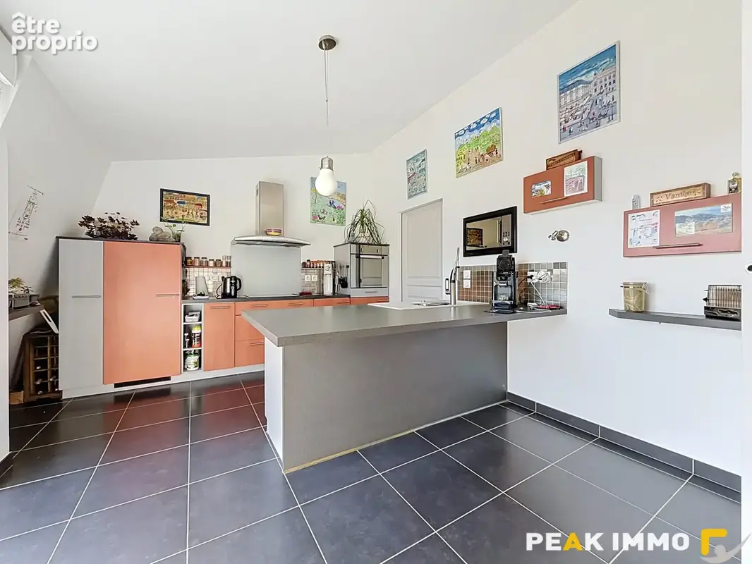 Appartement attique - 4 pièces - 145 m2 - Garages - Aix les Bains - photo 6
