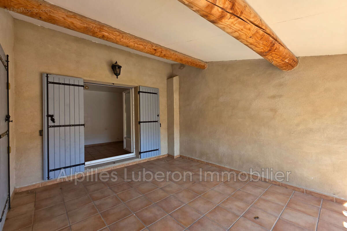Maison à MOLLEGES