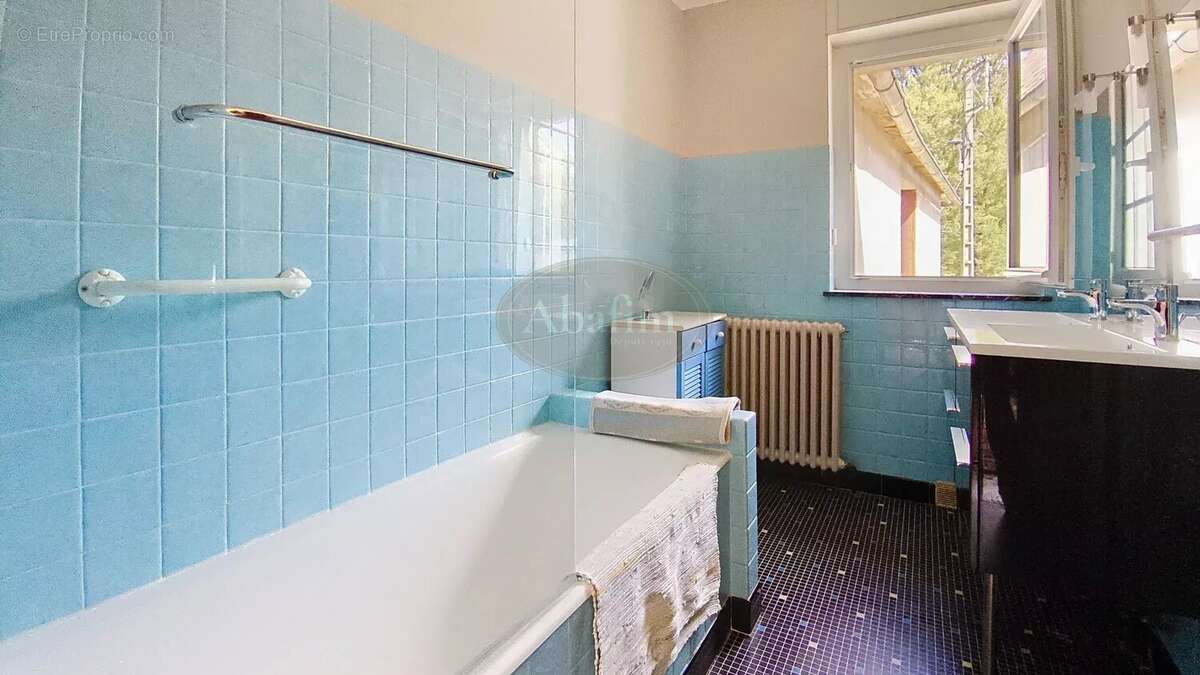 Maison à SARRANCOLIN