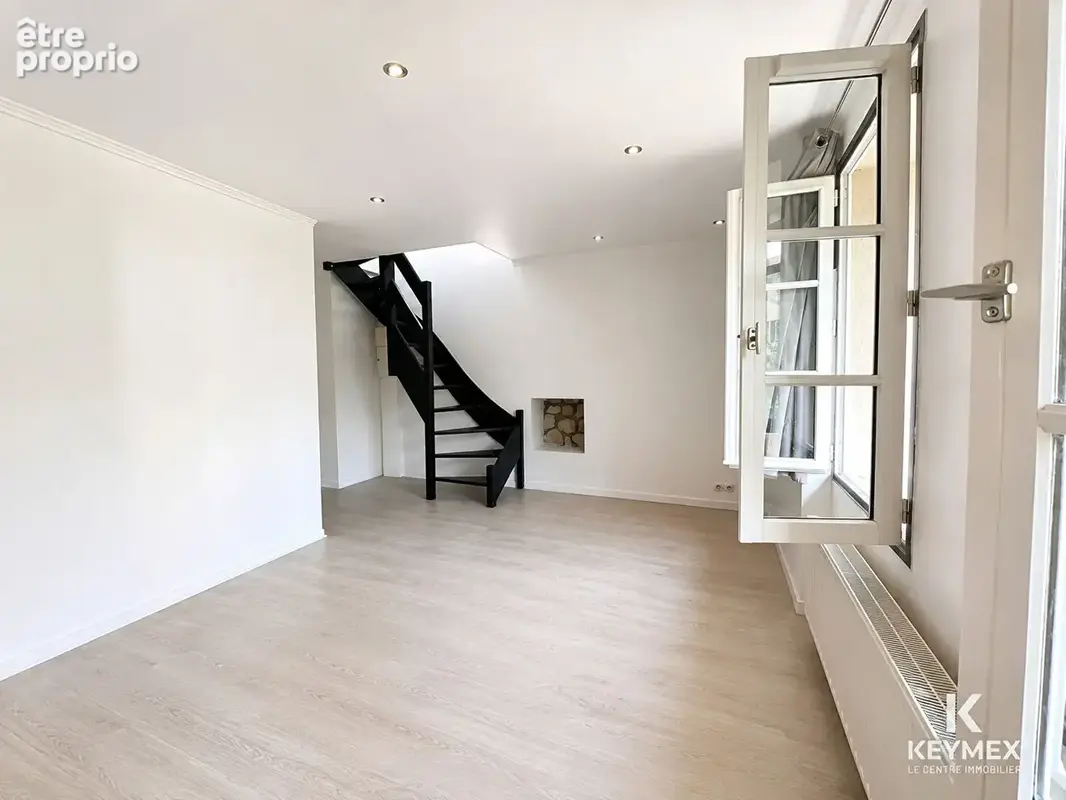 Appartement à VAUX-SUR-SEINE