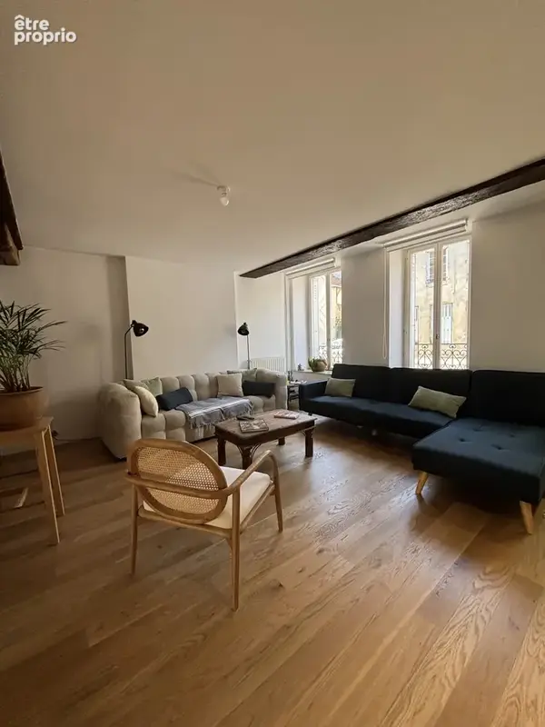 CHATILLON SUR SEINE (21) : ensemble immobilier contemporain de 215m2  rénové en 2024 ,terrain et garage. - photo 4