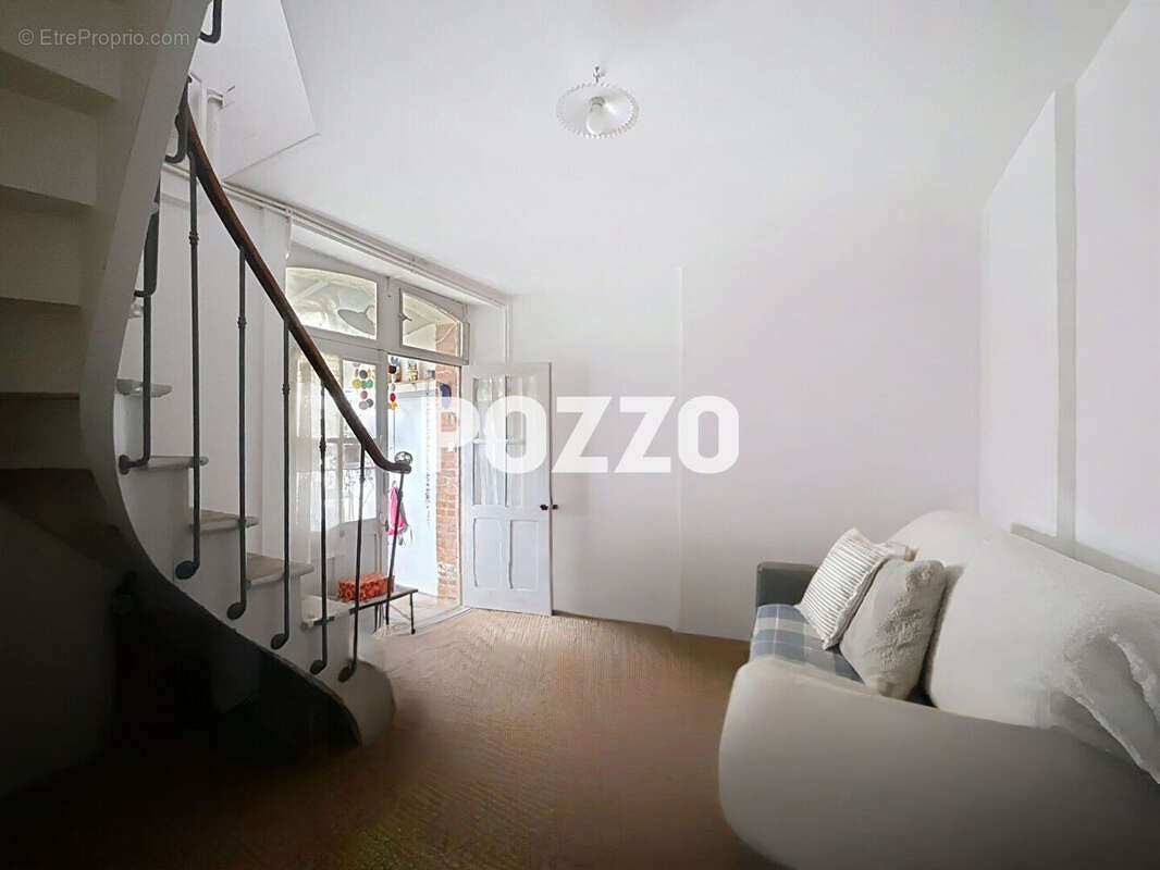 Maison à SAINT-PAIR-SUR-MER