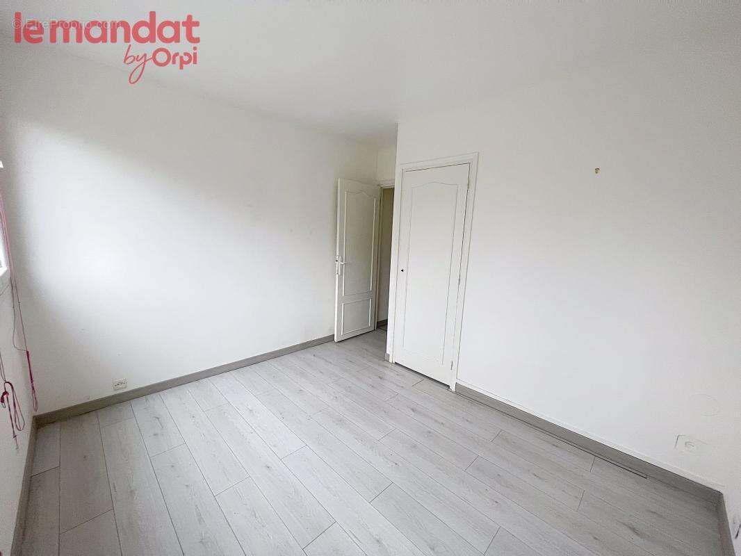 Appartement à AUBERGENVILLE