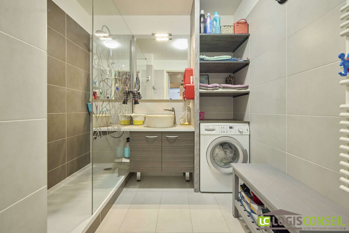 Appartement à CHATILLON