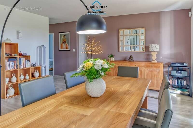 Maison à MONTESQUIEU