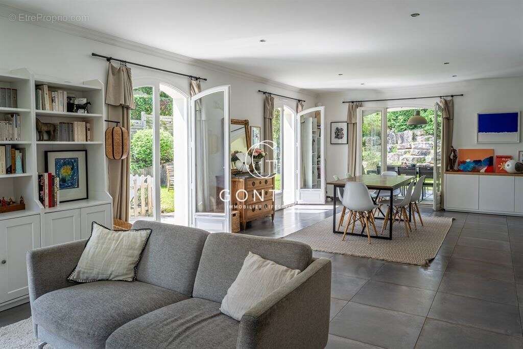 Maison à SAINT-DIDIER-AU-MONT-D'OR