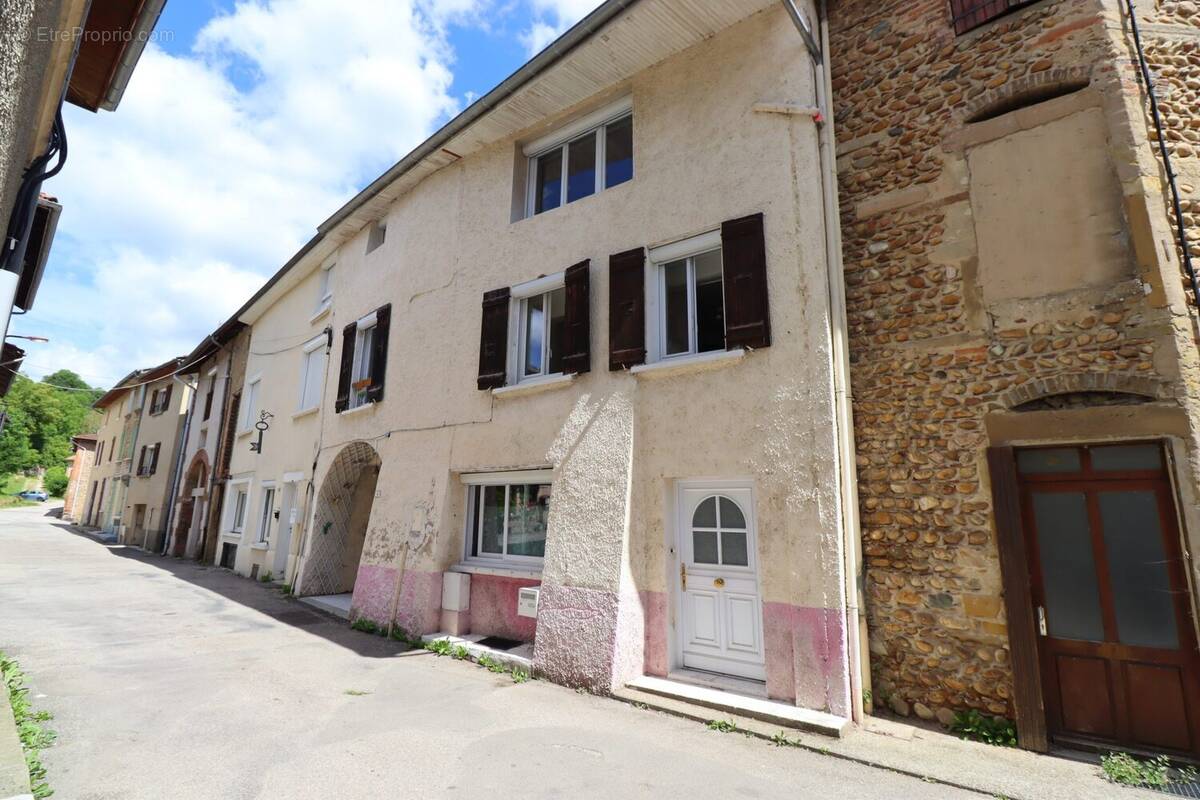 Maison à VIRIVILLE