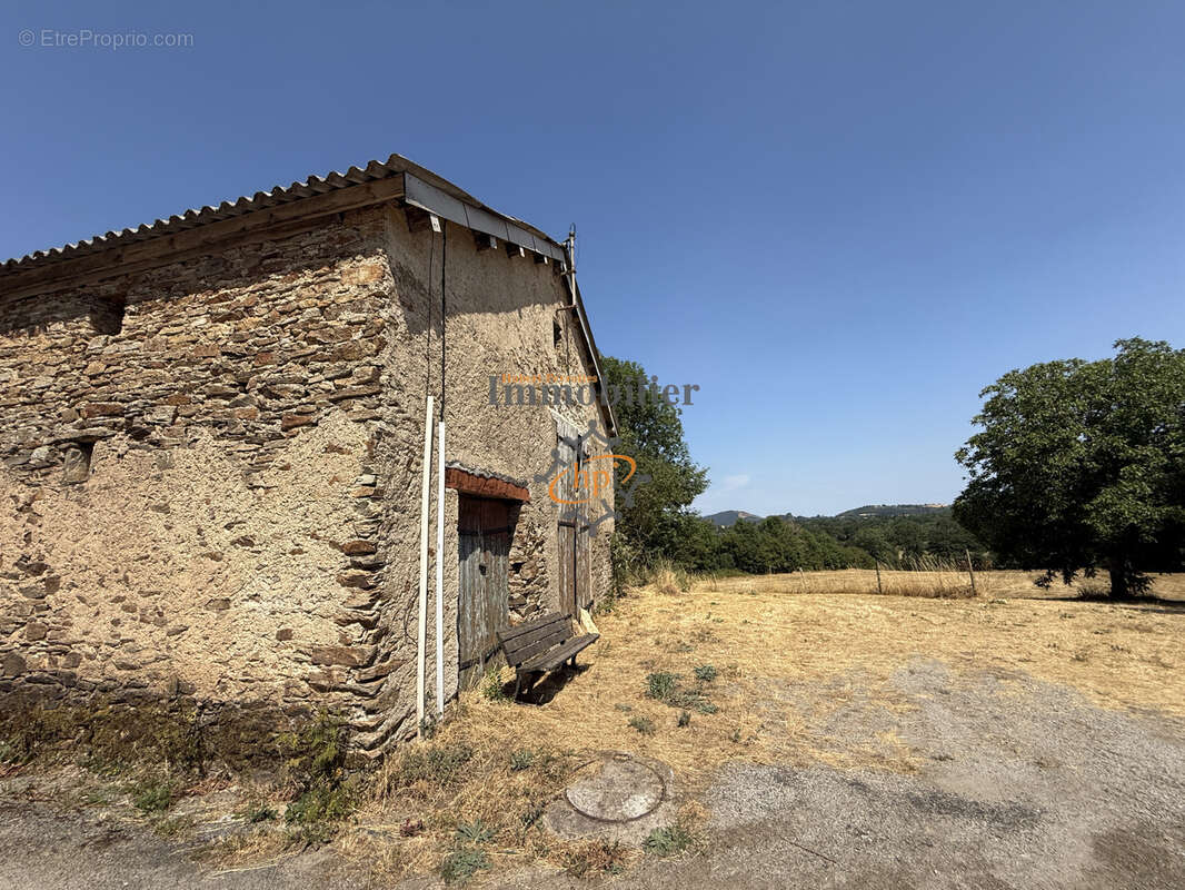 Vente Maison avec dépendances et terrains Montaigut - photo 18