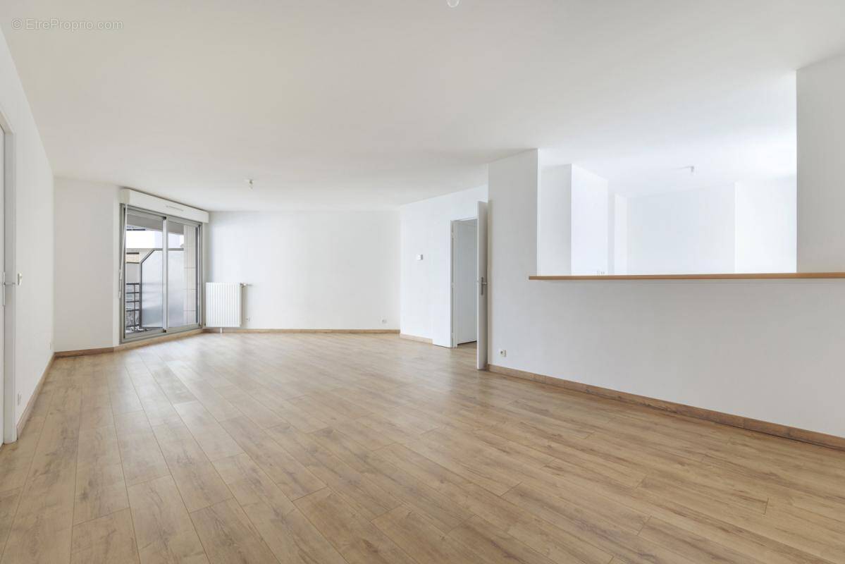 Appartement à LEVALLOIS-PERRET