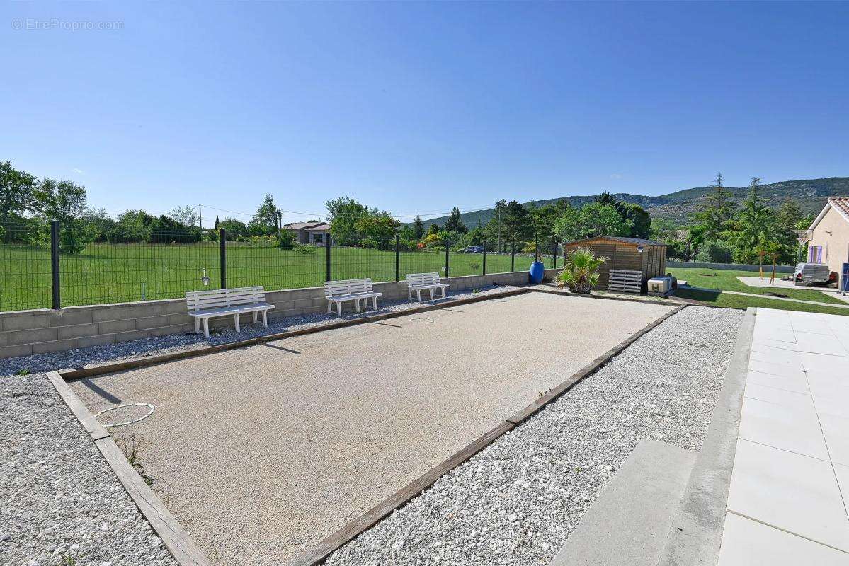 Maison de 5 pièces de 119 m² à Saint-Remèze - photo 9