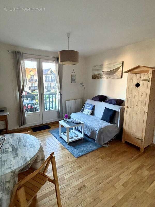Appartement à OUISTREHAM