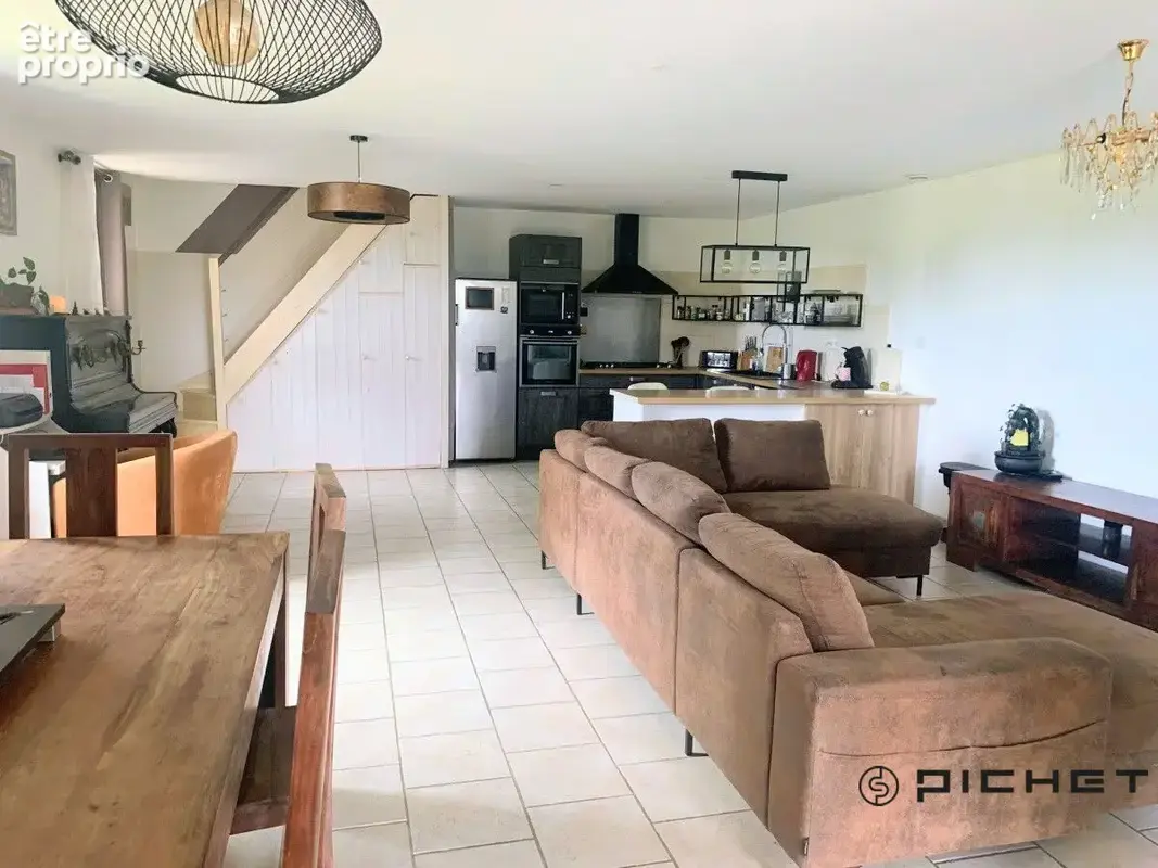 Maison Saint Caprais De Bordeaux 5 pièce(s) 126 m2 - photo 3
