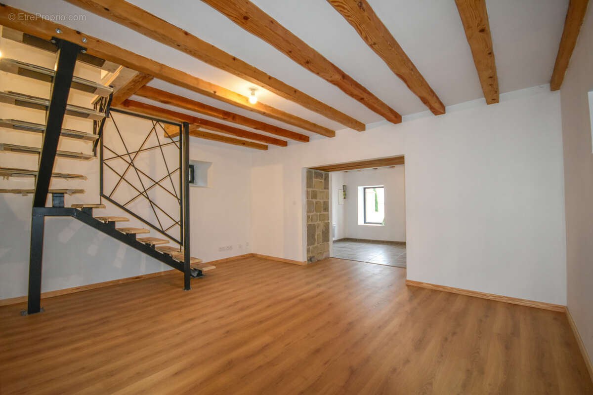 Maison à SAINTE-FLORINE