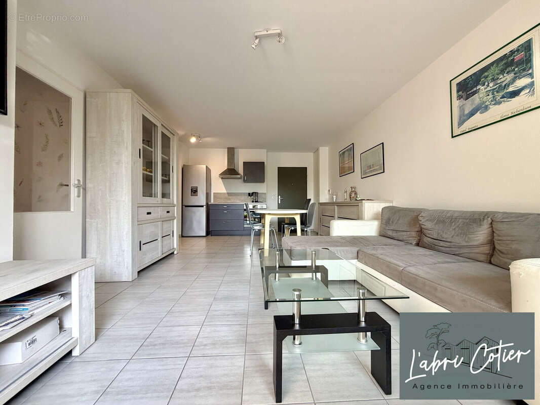 Pièce de vie - Appartement à NOTRE-DAME-DE-RIEZ
