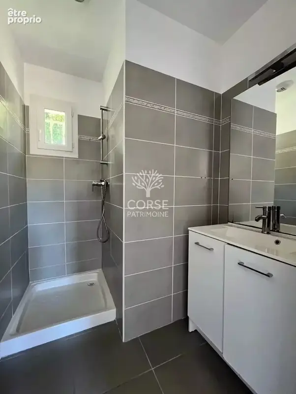 Appartement T4 Duplex avec jardin - photo 11