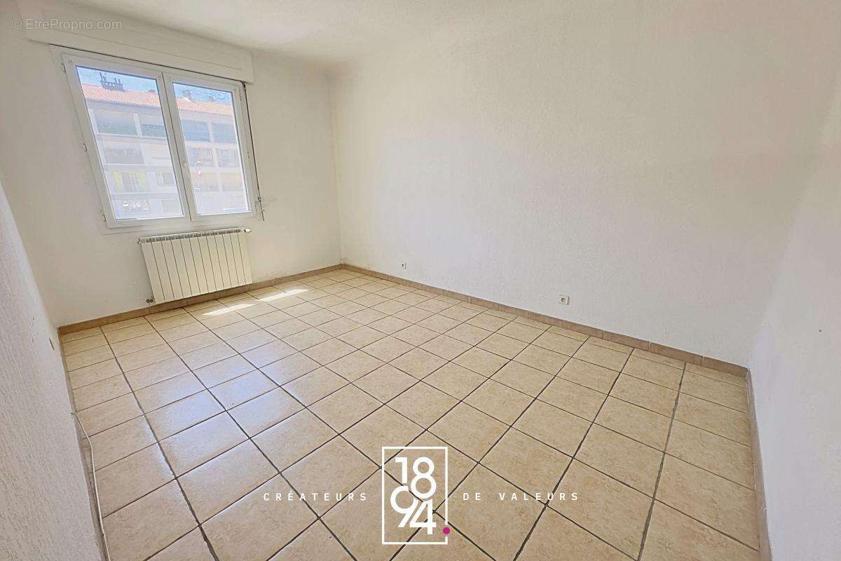 Tarascon – Appartement F5 de 118 m² avec Terrasse - photo 4