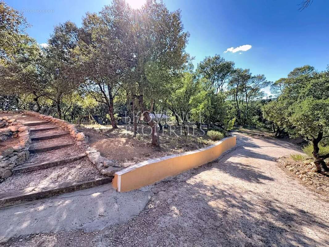 Maison à CHATEAUVERT