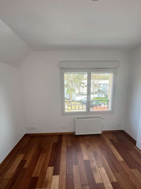 Maison à SAINT-OUEN-L&#039;AUMONE