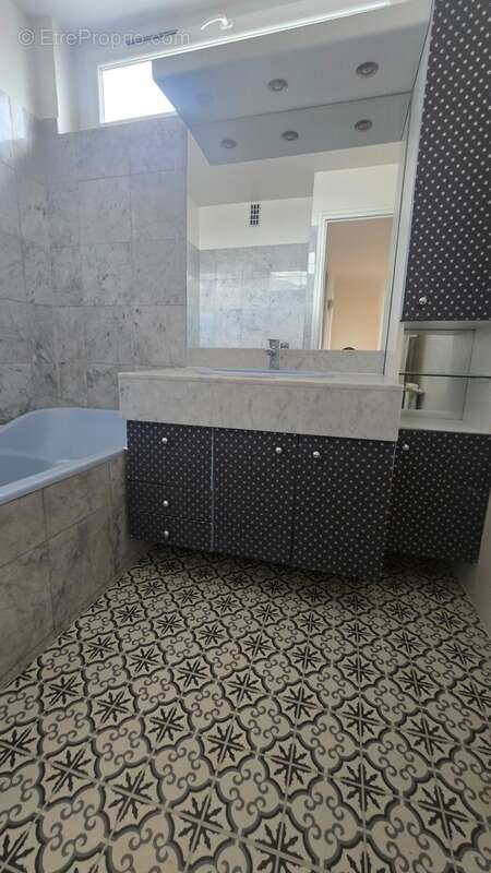 Appartement à CHATILLON