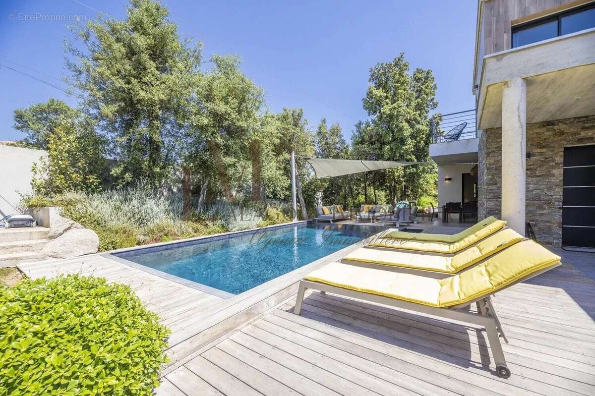 Maison à PORTO-VECCHIO