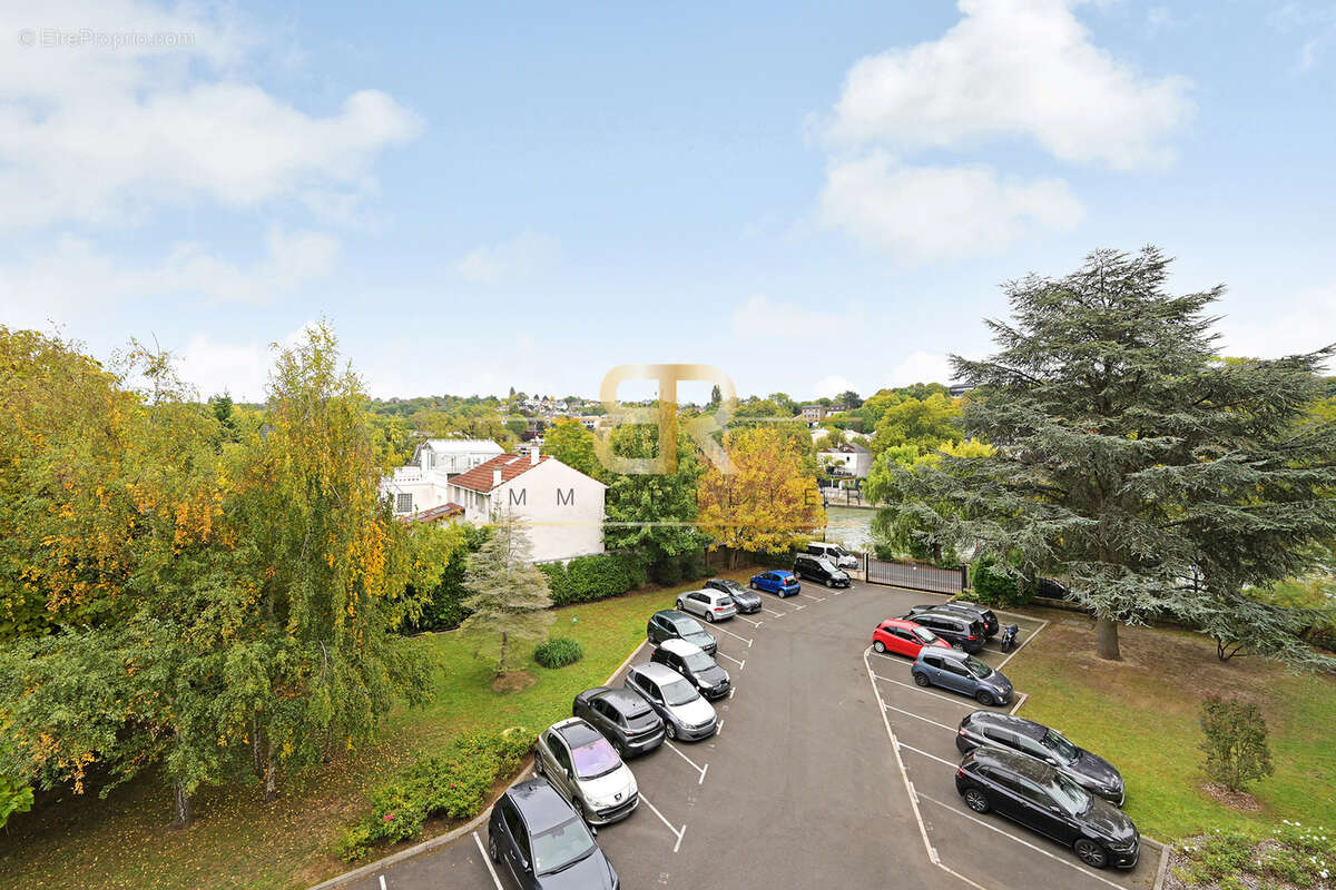 Appartement à LE PERREUX-SUR-MARNE