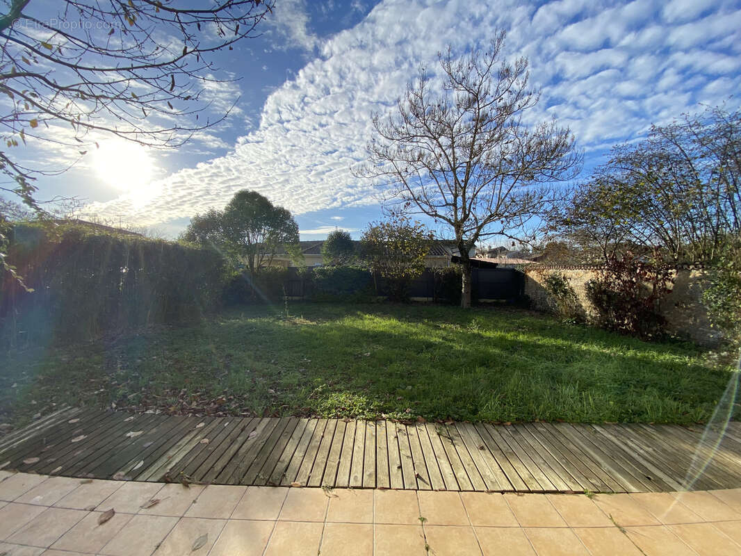 Maison à GOND-PONTOUVRE