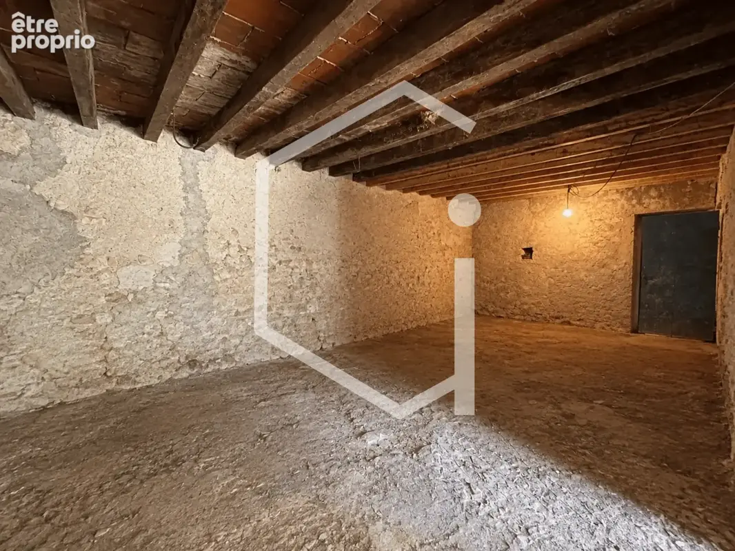 Sury-en-Vaux   Maison 97 m2 à rénover avec grange, écurie et terrain constructible - photo 13