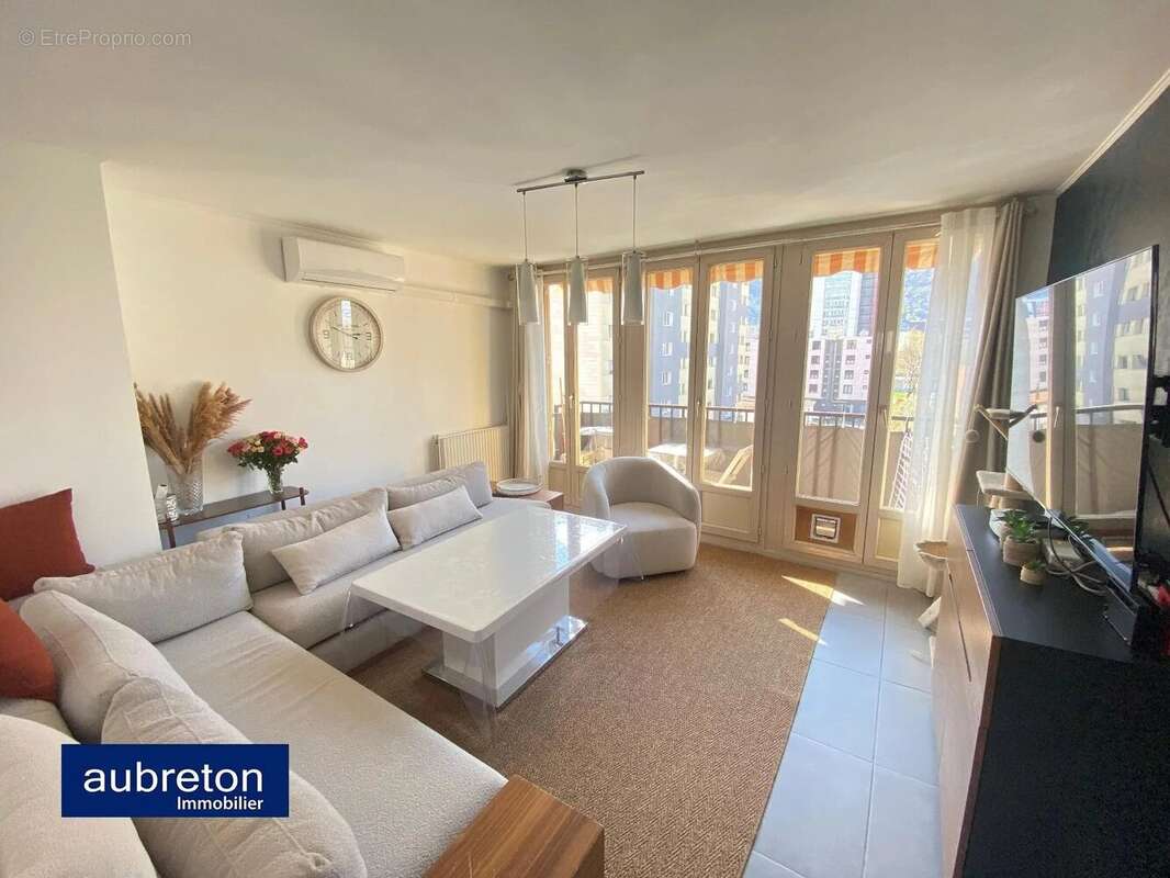 Appartement 67 m² à Echirolles  - photo 2