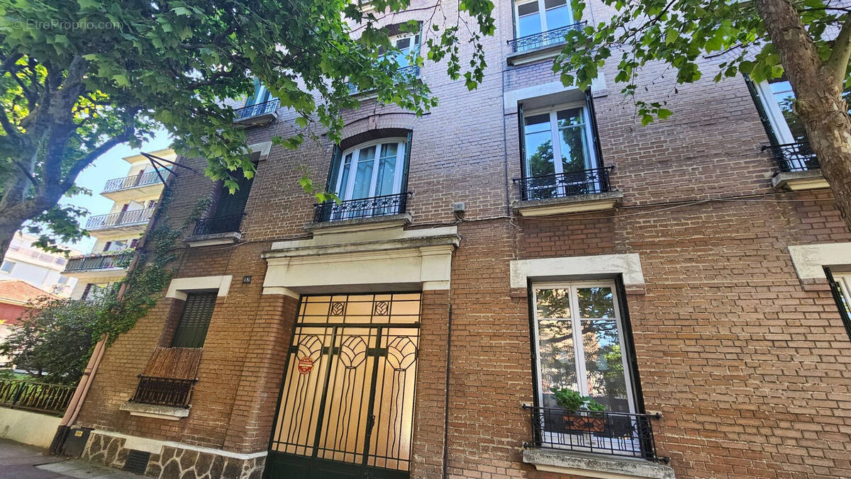 Appartement à SAINT-MAUR-DES-FOSSES
