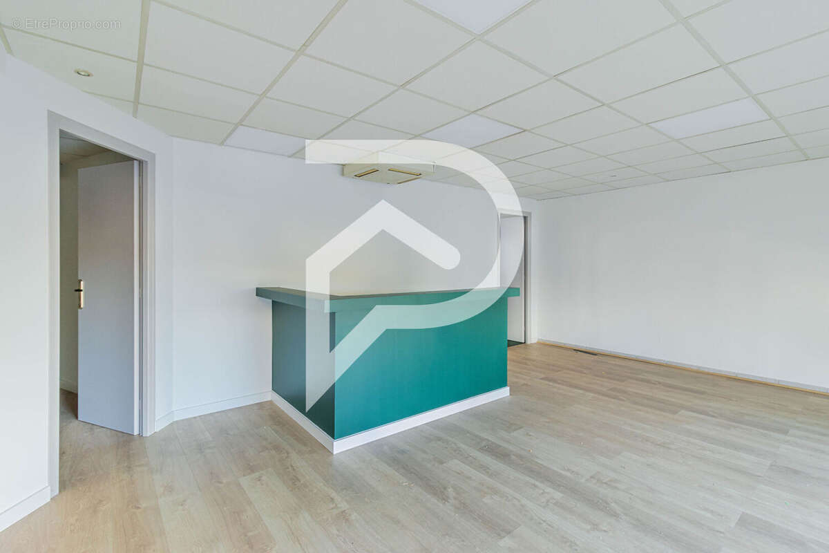 Commerce à MARSEILLE-4E